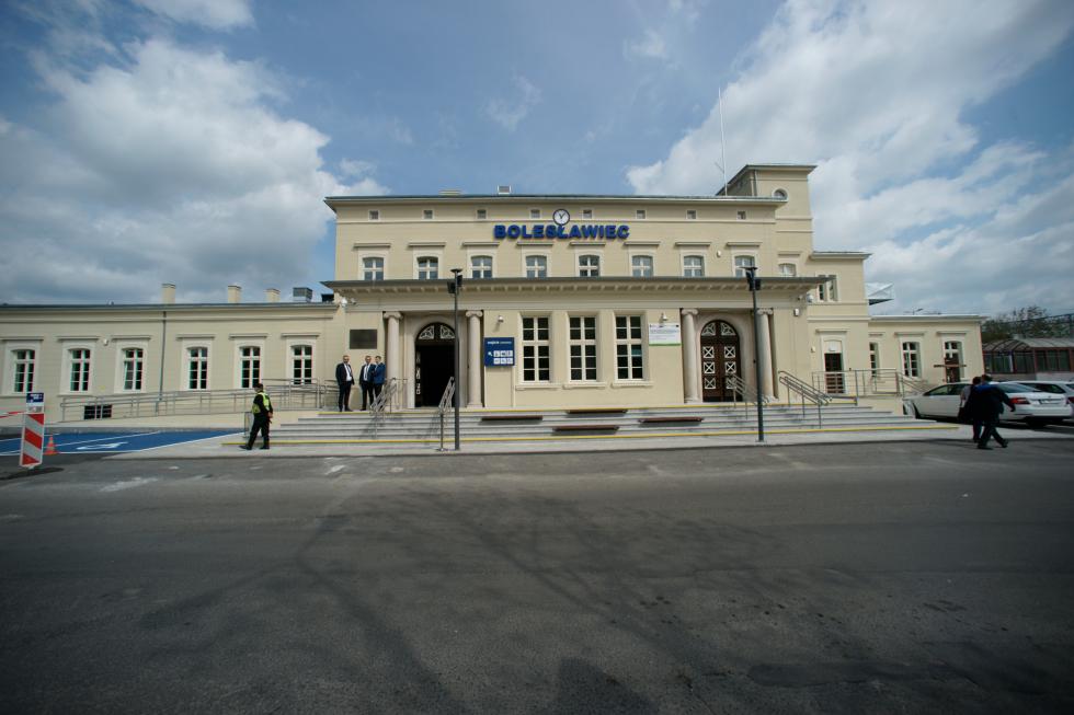 Dworzec w Bolesawcu otwarty dla podrnych